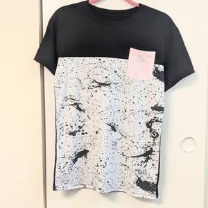 Paint splatter graphic tee - Sz Small